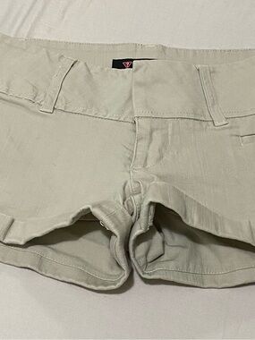 Vintage GUESS Y2K Low-Rise Khaki Mini Shorts